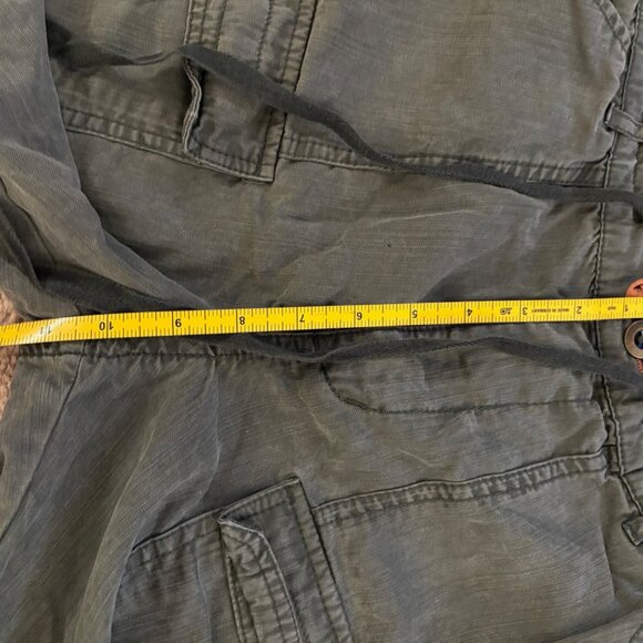 Sundance Cargo Shorts size 4 - Picture 5 of 6